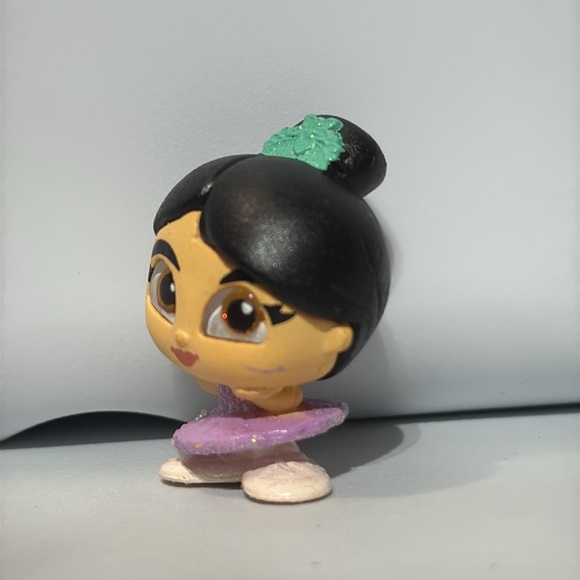 Disney | Doorables | Ballerina Mulan | Series 10 - Picture 6 of 6